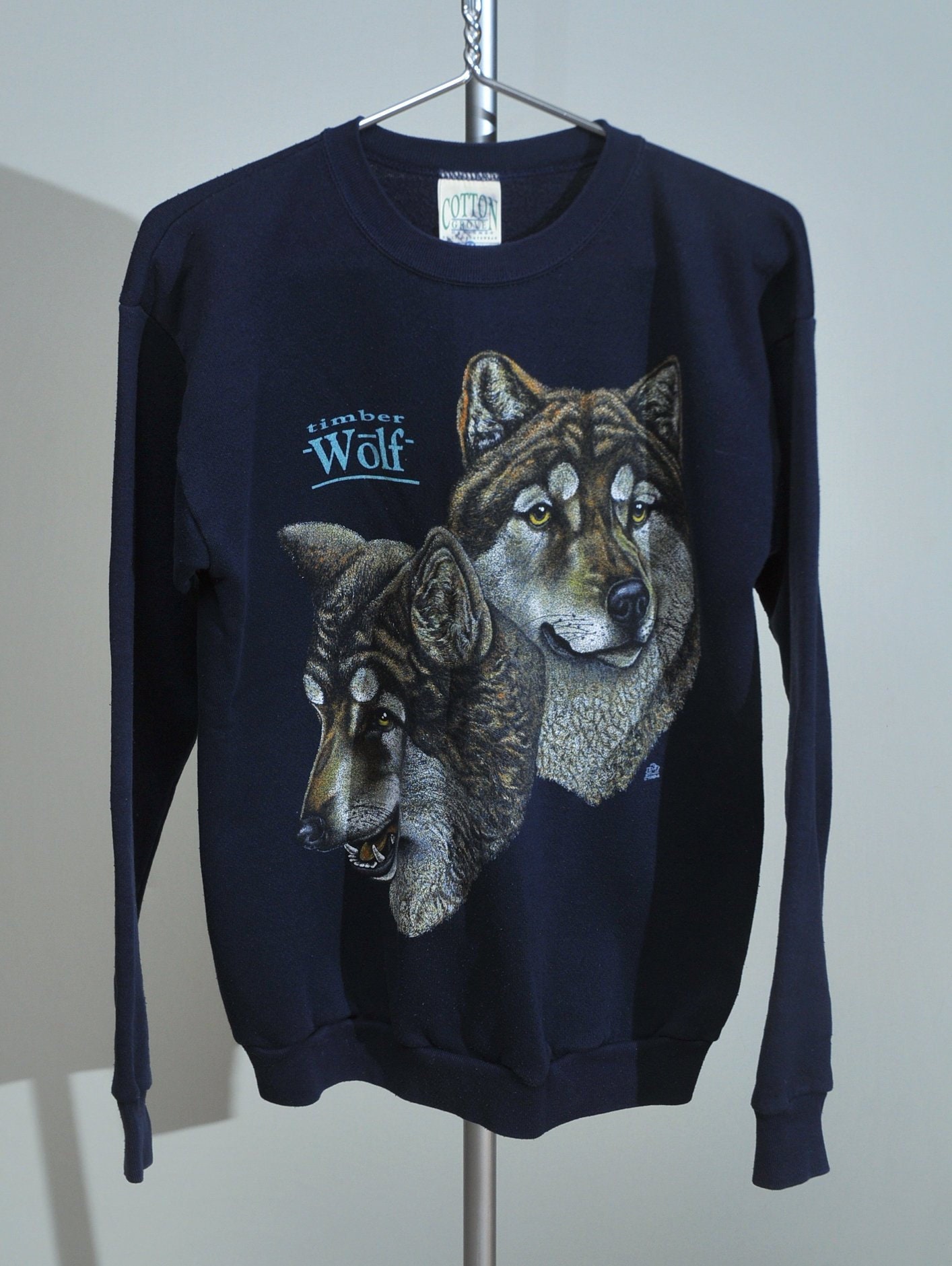 sweatshirt wolf