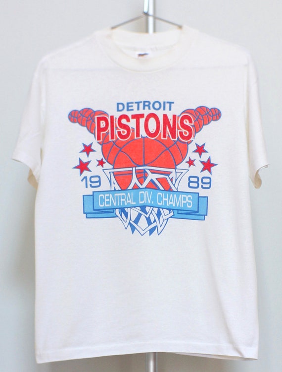 detroit pistons t shirt
