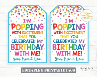 Estoy muy emocionado porque celebraste mi cumpleaños conmigo, recuerdo de cumpleaños con juguetes antiestrés pop, etiquetas de recuerdo para fiestas pop, etiquetas para palomitas de maíz