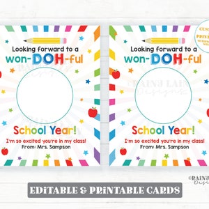 Cartão de ano letivo WonDOHful editável, massinha, massinha, primeiro dia, primeiro, presente de volta às aulas, Doh Classroom Student From Teacher Favor