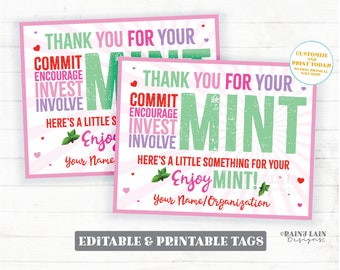 Könnte beinhalten: Zwei rosa und grüne bedruckbare Geschenkanhänger mit dem Text "Vielen Dank für Ihre MINT" und den Worten "Engagieren, Ermutigen, Investieren, Einbeziehen". Die Anhänger zeigen ein Minzblatt-Design und den Text "Hier ist etwas Kleines für Ihre Genießen Sie MINT!"