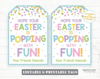 Könnte beinhalten: Zwei druckbare Ostergeschenkanhänger mit Konfetti-Hintergrund. Die Anhänger sind hellblau mit weißem Text, der "Ich hoffe, dein Ostern ist voller Spaß!" und "Dein Freund: Hannah" lautet.
