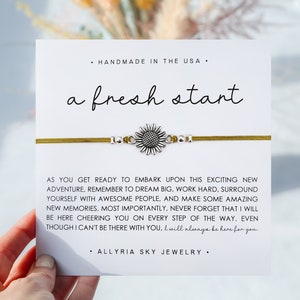 Bracelet cadeau avec carte « Un nouveau départ », félicitations, recommencer à zéro, remise des diplômes, nouvel emploi, promotion, encouragement, cadeau de réussite