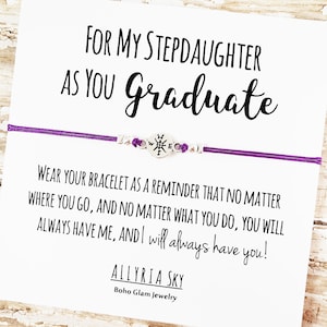 Bracelet d’amitié avec carte de graduation de belle-fille | Cadeau de remise des diplômes de belle-fille | Belle-fille Belle-mère Cadeau | Lycée, Diplômé du collège