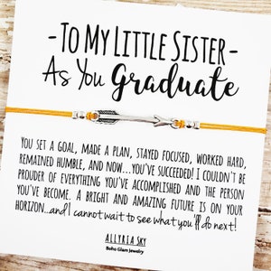 Bracelet cadeau avec carte de graduation "Little Sister", cadeau de graduation de petite soeur, gros petit cadeau, graduation de soeur, lycée, collège