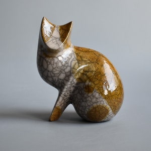 Ceramic sculpture of a cat,spotted cat,ceramics of Raku,cognac,glaze,art,pets,Christmas present,original gift, collection of cats, black cat