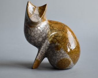 Ceramic sculpture of a cat,spotted cat,ceramics of Raku,cognac,glaze,art,pets,Christmas present,original gift, collection of cats, black cat