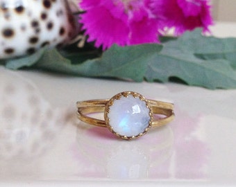 Rainbow Moonstone Ring - June Birthstone - Gemstone Band - Round Ring - Princess Ring - Promise Ring - Bezel Ring