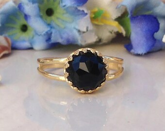 Anillo de ónix negro (piedra natal de diciembre) con gema redonda, corona vintage, delicado y sencillo anillo de oro.