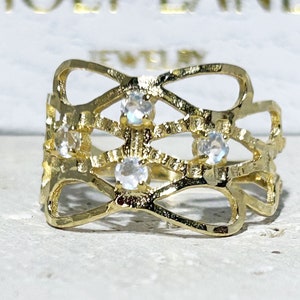 Rainbow Moonstone Ring - Gold Ring - June Birthstone - Simple Jewery - Prong Ring - Hammered Ring - Wide Ring - Geometric Ring