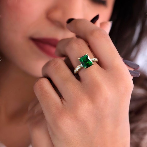 Green birthstone rings best sale