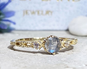 Labradorite Ring - Rainbow Ring - Tiny Ring - Stacking Ring - Gold Ring - Dainty Ring - Bezel Ring - Gemstone Band - Delicate Ring