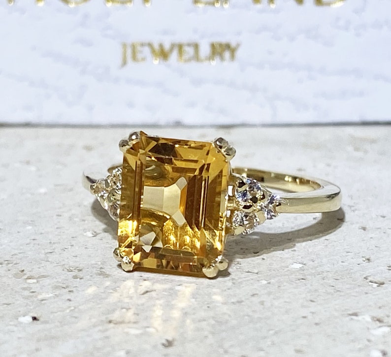 Citrine ring - November Birthstone Jewelry - Statement Ring - Gold Ring - Engagement Ring - Rectangle Ring - Cocktail Ring 