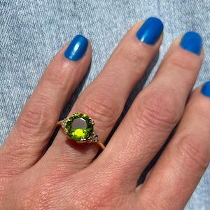 Peridot Ring - August Birthstone - Statement Ring - Gold Ring - Engagement Ring - Round Ring - Cocktail Ring - Prong Ring - Gemstone Ring