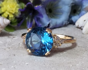 Blue Topaz Ring - December Birthstone - Gemstone Band - Gold Ring - Engagement Ring - Round Ring - Cocktail Ring - Prong Ring