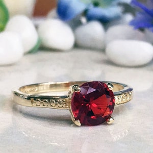 Ruby ring - July Birthstone - Prong Ring - Fuchsia Ring - Round Ring - Gold Ring - Solitaire Ring - Stack Ring - Simple Ring