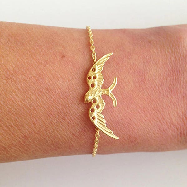 Eagle Bracelet - Bird Bracelet  - Gold Bracelet - Simple Jewelry - Charm Bracelet - Chain Bracelet - Bridesmaid Gift