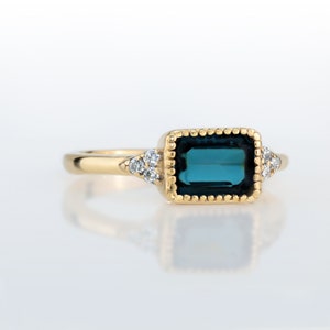 Sapphire Ring - September Birthstone - Gemstone Ring - Dainty Ring - Royal Blue Ring - Gold Ring - Bezel Ring - Stack Ring - Rectangle Ring