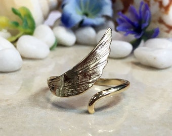 Angel Wing Ring - Everyday Jewelry Simple Dainty Adjustable Gold Band