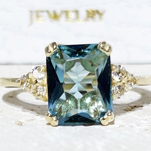 Blue Topaz Ring - December Birthstone - Gemstone Band - Gold Ring - Engagement Ring - Rectangle Ring - Cocktail Ring - Prong Ring