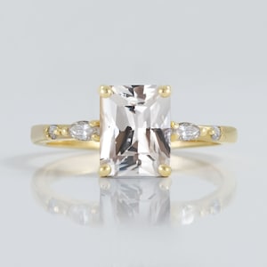 Clear Quartz Ring - Gold Ring - Gemstone Ring - Statement Ring - April Birthstone - Cocktail Ring - Engagement Ring - Rectangle Ring