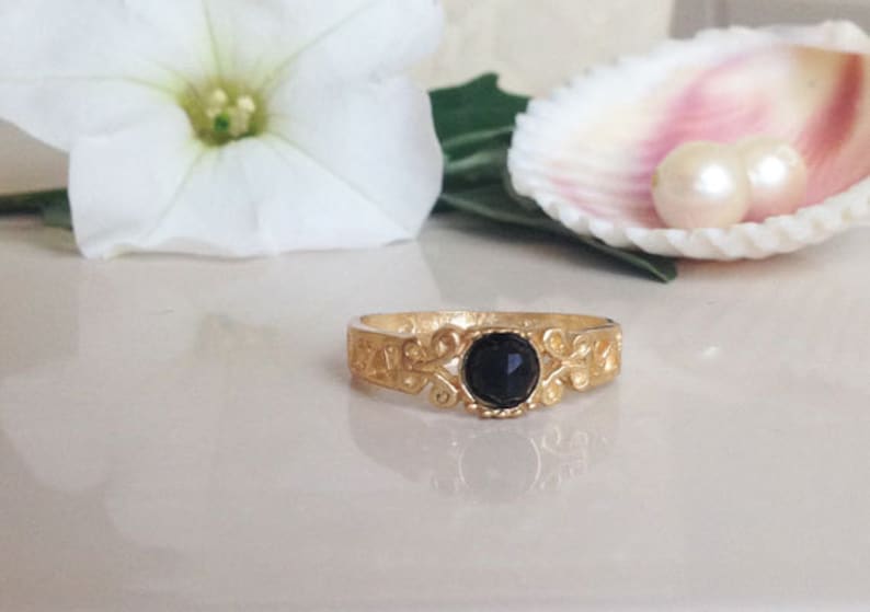 Gold Ring Gemstone Ring Onyx Jewelry Lace Ring December Ring Black Onyx Ring Dainty Ring Simple Jewelry Filigree Ring