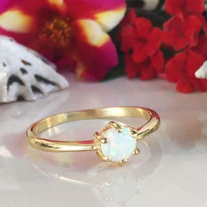 White Opal Ring - Dainty Ring - Tiny ring - Simple Ring - Prong Ring - Gold Ring - Gemstone Ring - Round Ring - Everyday Wear