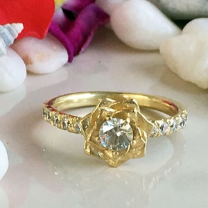 Clear Quartz Ring - April Birthstone - Camellia Ring - Flower Ring - Statement Ring - Gold Ring - Engagement Ring - Vintage Ring