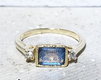 Labradorite Ring - Gemstone Ring - Dainty Ring - Rainbow Ring - Gold Ring - Bezel Ring - Stack Ring - Rectangle Ring - Labradorite Jewelry