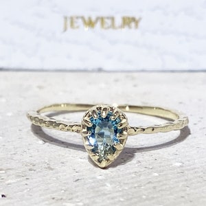 Blue Topaz Ring - Gold Ring -  Stacking Ring - Bezel Ring - December Birthstone - Teardrop Ring - Hammered Ring - Tiny Ring - Delicate Ring