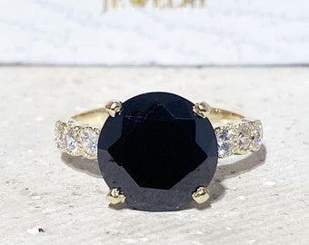 Onyx Ring - December Birthstone - Engagement Ring - Gold Ring - Cocktail Ring - Round Ring - Gemstone Band - Statement Ring - Prong Ring