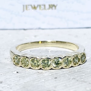August Birthstone Jewelry - Peridot Ring - Bezel Set Ring - Gold Ring - Dainty Ring - Gemstone Ring - Simple Ring - Stack Ring