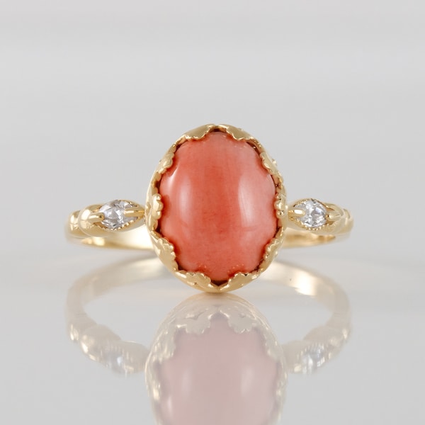 Coral Ring - Genuine Gemstone - Statement Ring - Peach Coral Ring - Vintage Band - Bezel Ring - Gold Ring - Oval Ring