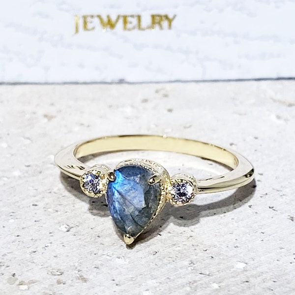 Labradorite Ring - Grey Ring - Genuine Gemstone - Gold Ring - Teardrop Ring - Prong Ring - Simple Ring - Rainbow Ring - Tiny Ring