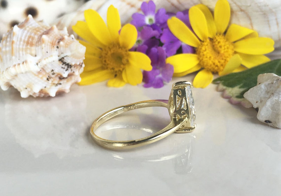 Clear Quartz Ring White Quartz Band April Birthstone Etsy