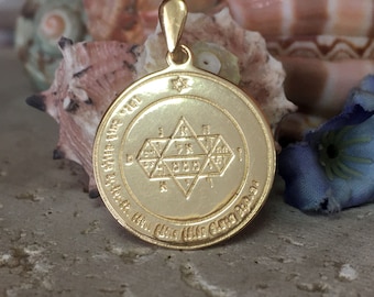 Colgante dorado con el Sello de Salomón y texto cabalístico de doble cara - Inscripción hebrea - Joyería del Rey Salomón