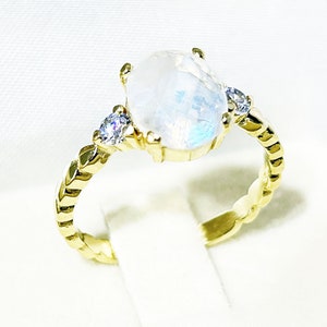 Moonstone Ring - June Birthstone - Oval Ring - Statement Ring - Gold Ring - Dainty Ring - Rainbow Stone Ring - Prong Ring - Gemstone Band