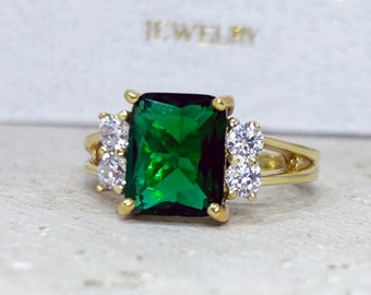 Emerald Ring - May Birthstone - Gold Ring - Gemstone Band - Statement Ring - Engagement Ring - Rectangle Ring - Cocktail Ring - Prong Ring