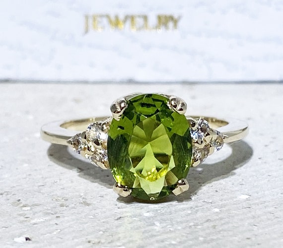 Solitaire Peridot engagement ring-Simple wedding India | Ubuy