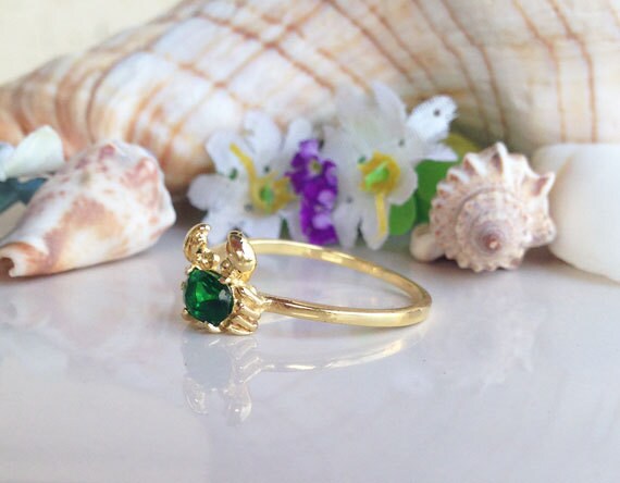 Anello regolabile in ottone a forma di granchio: gioielli con dichiarazione sull'oceano - Italia