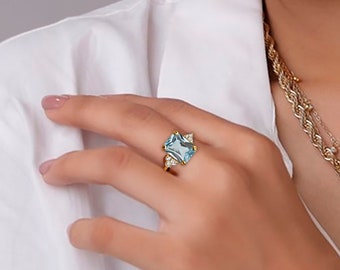 Aquamarine Ring - March Birthstone - Statement Ring - Gold Ring - Engagement Ring - Gemstone Ring - Rectangle Ring - Cocktail Ring