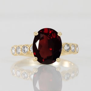 Red Garnet Ring - January Birthstone - Statement Ring - Gold Ring - Engagement Ring - Prong Ring - Oval Ring - Cocktail Ring - Gemstone Band