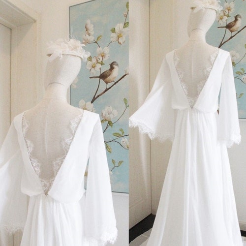 Long Sleeve Boho Wedding Dressbackless 
