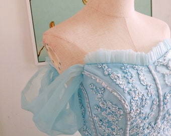 Vestido de fiesta de tul azul hielo: vestido de noche de encaje con hombros descubiertos