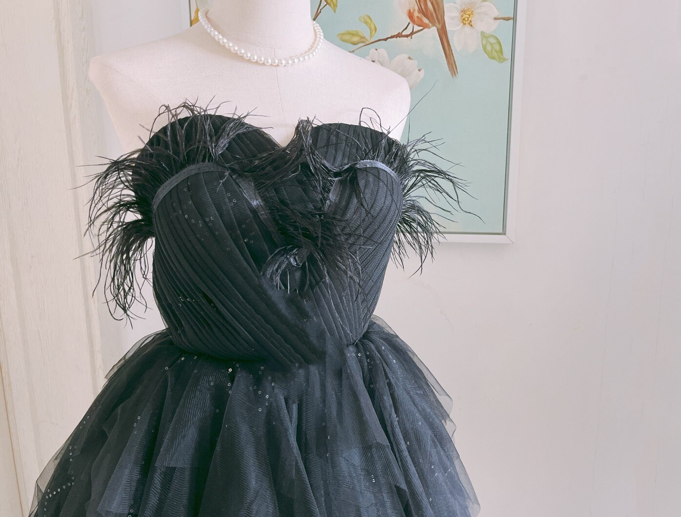 Black Feather Homecoming Dress: Sweetheart Mini Prom Dress