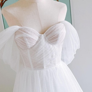 off shoulder ivory wedding dresses floor length a line fairy tulle wedding dresses off shoulder