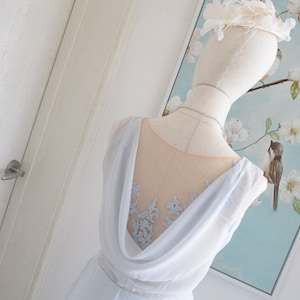V Neck Dusty Blue Cowl Back Bridesmaid Dress with Lace Applique Elegant Blue Chiffon Prom Evening Bridesmaid Dress with Slit
