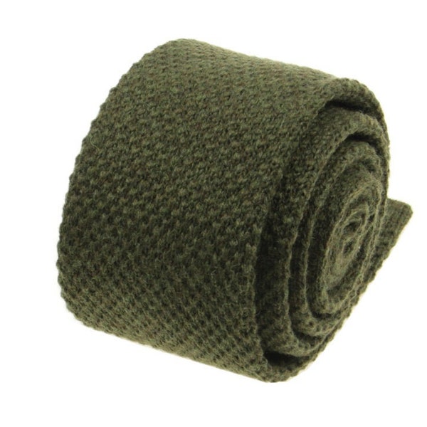 wool knit tie