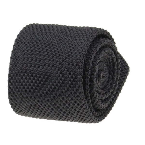 Corbatas de punto gris oscuro. Corbata de punto gris acero. Corbata fina para hombre. Regalos para padrinos de boda.