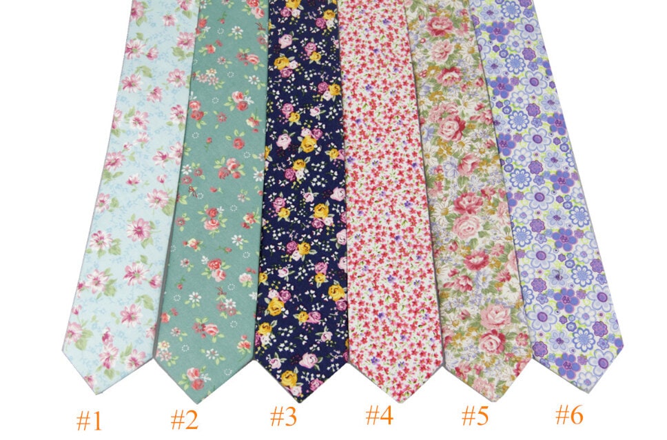 Floral Ties.Mens Wedding Tie.Floral Skinny Tie.Summer.Spring Wedding.Mens Cotton Neckties.Groom's & Groomsmen's Attire.Mens Gift.